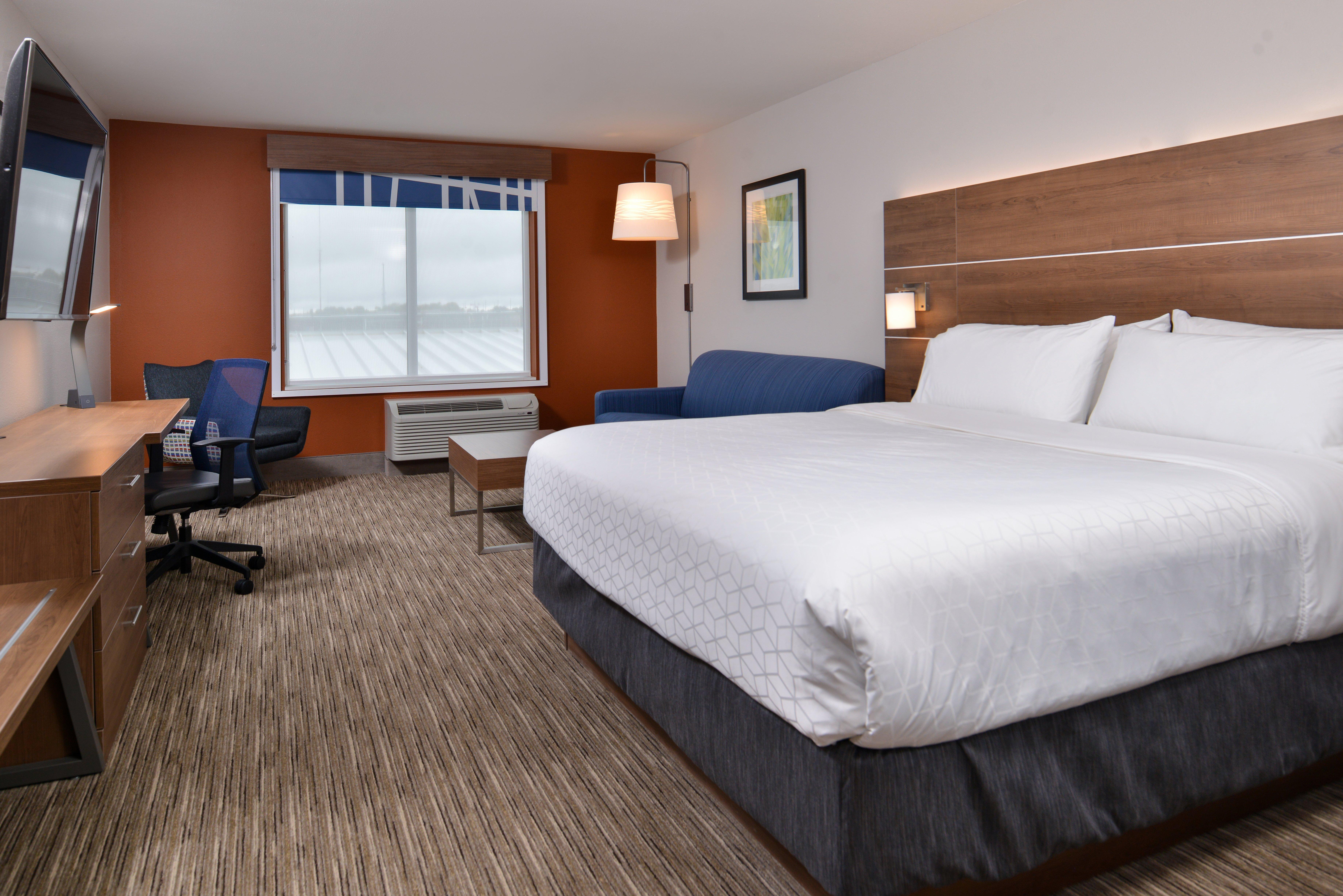 Holiday Inn Express & Suites - Marshalltown By Ihg Экстерьер фото